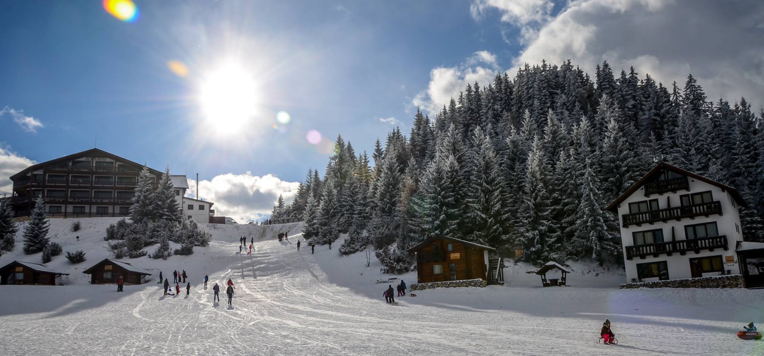 kids-instructor-winter-sports-1 kids-instructor-winter-sports-1