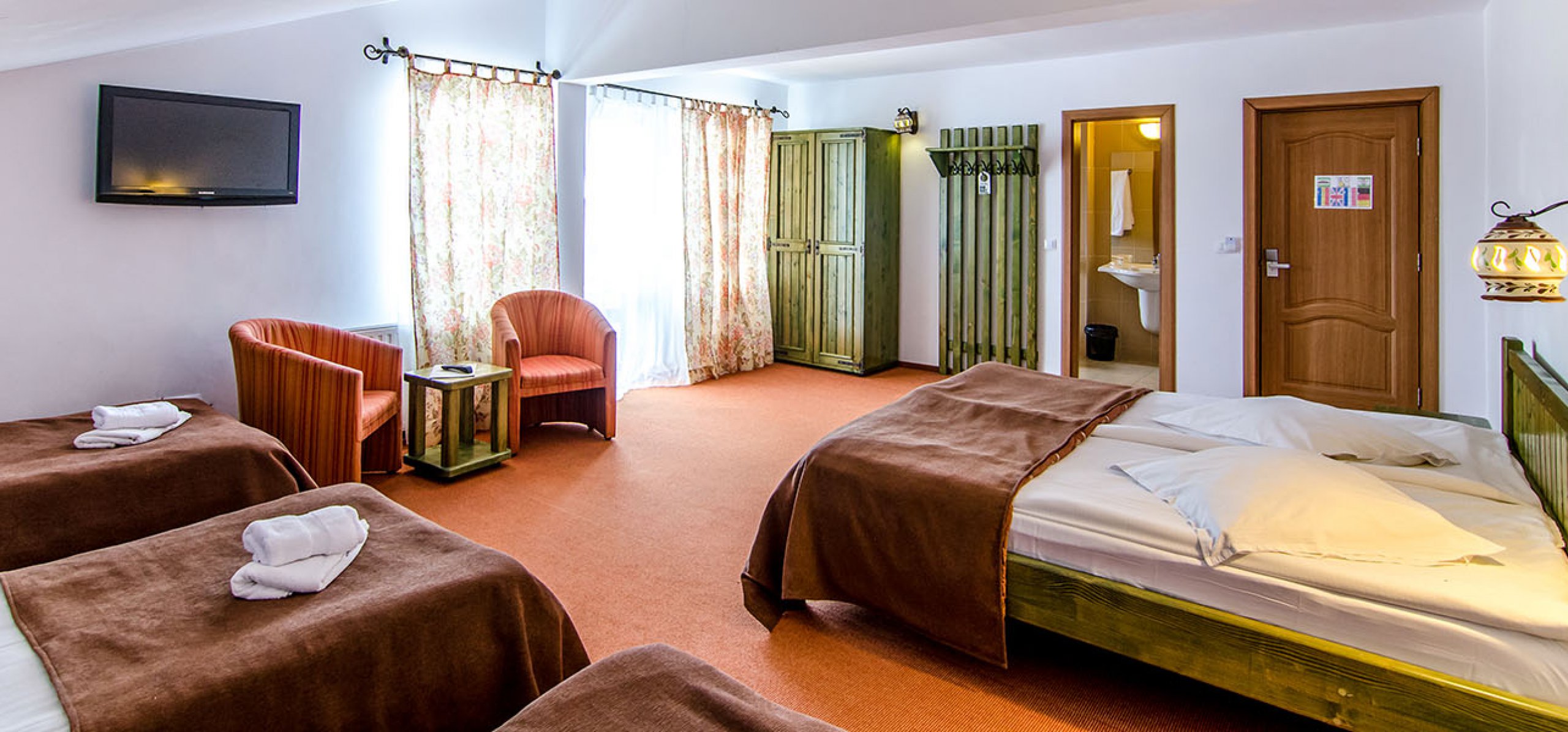 suita-spatioasa-hotel-sport-cheile-gradistei-fundata suita-spatioasa-hotel-sport-cheile-gradistei-fundata