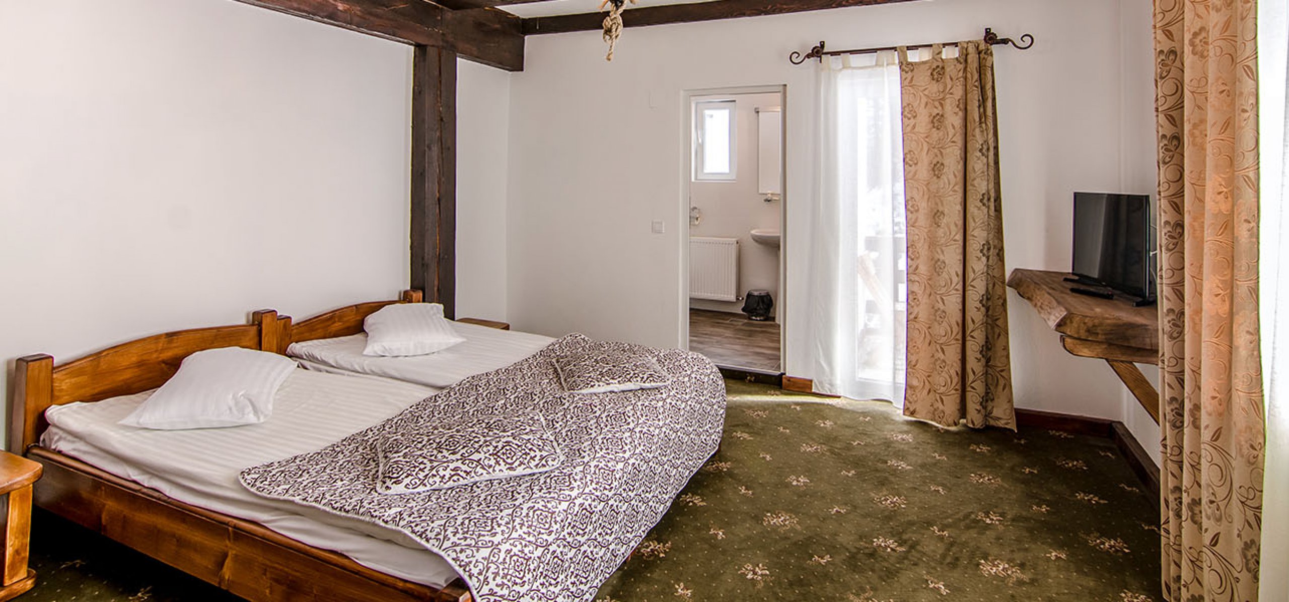 camera-dubla-twin-spatioasa-hotel-gradistea-hoteluri-moeciu camera-dubla-twin-spatioasa-hotel-gradistea-hoteluri-moeciu