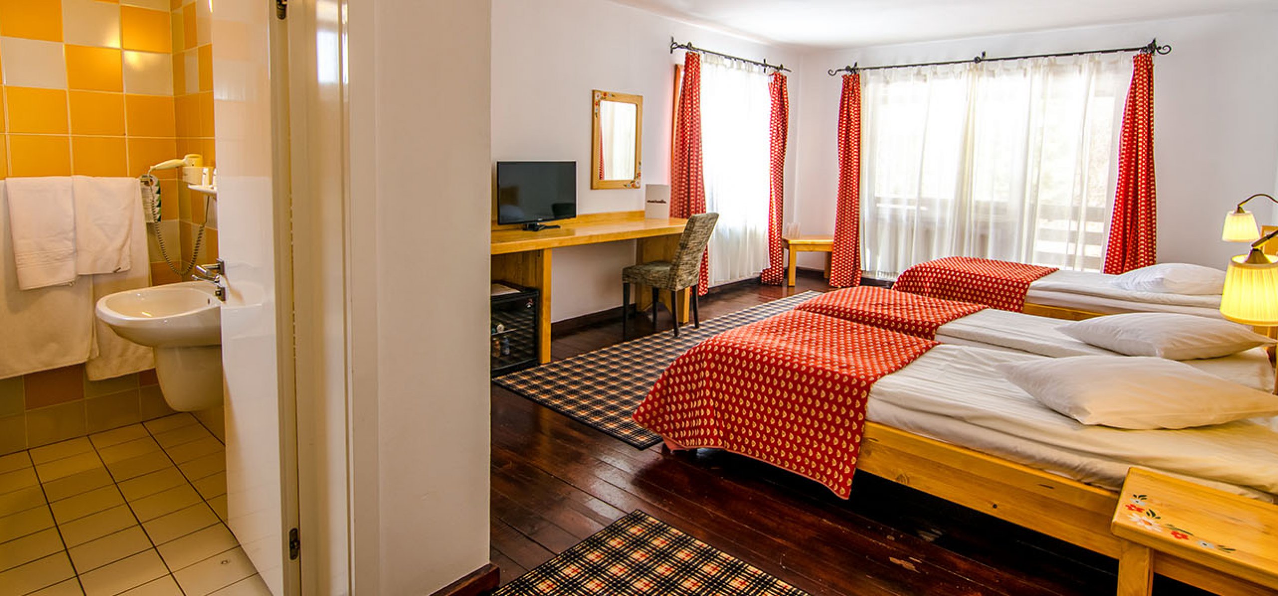 camera-tripla-hotel-cheia-hoteluri-moeciu-2