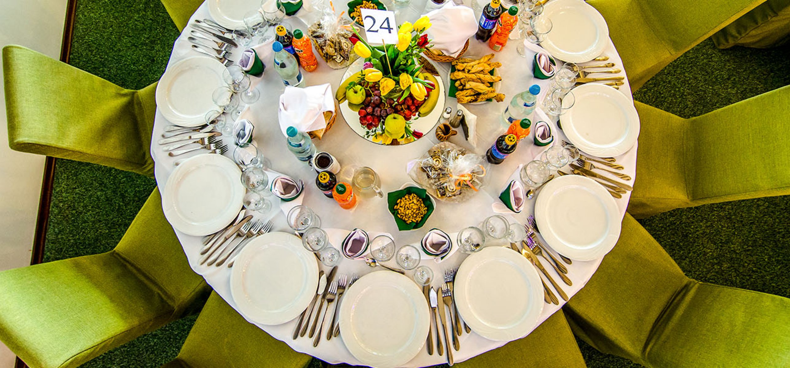 meniuri-elegante-locatie-nunta-munte meniuri-elegante-locatie-nunta-munte