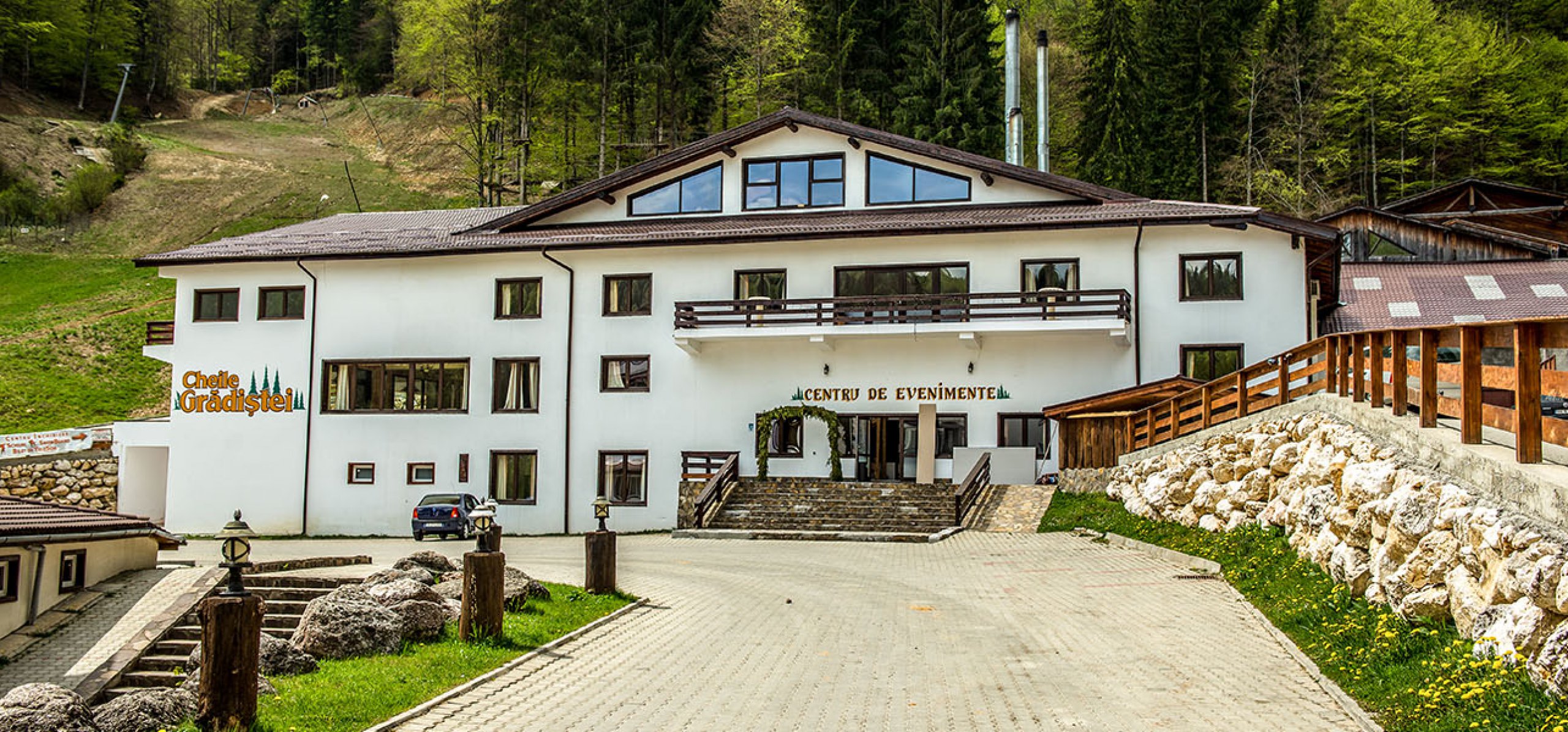cabana-locatie-nunta-munte cabana-locatie-nunta-munte
